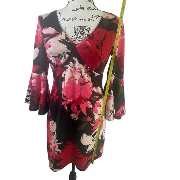 TRINA TURK SENA MINI DRESS FLORAL FLUTTERY BELLED SLEEVES SZ 2 SOPHISTICATED - Picture 8 of 16